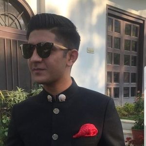 Meet your Posher, Karan